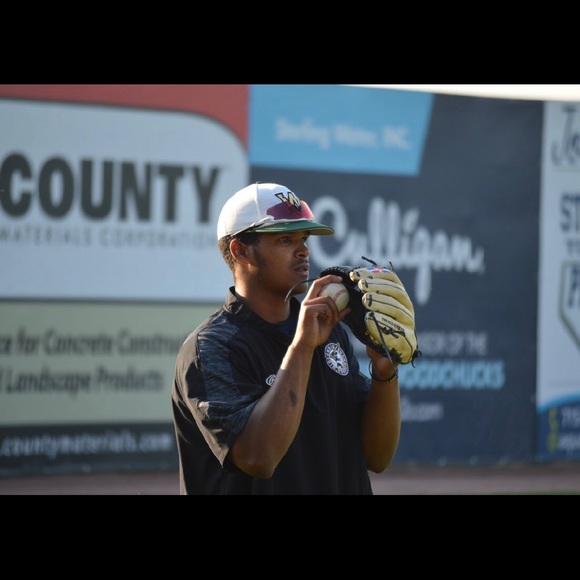 Meet your Posher, Emmanuel - Picture 1 of 1